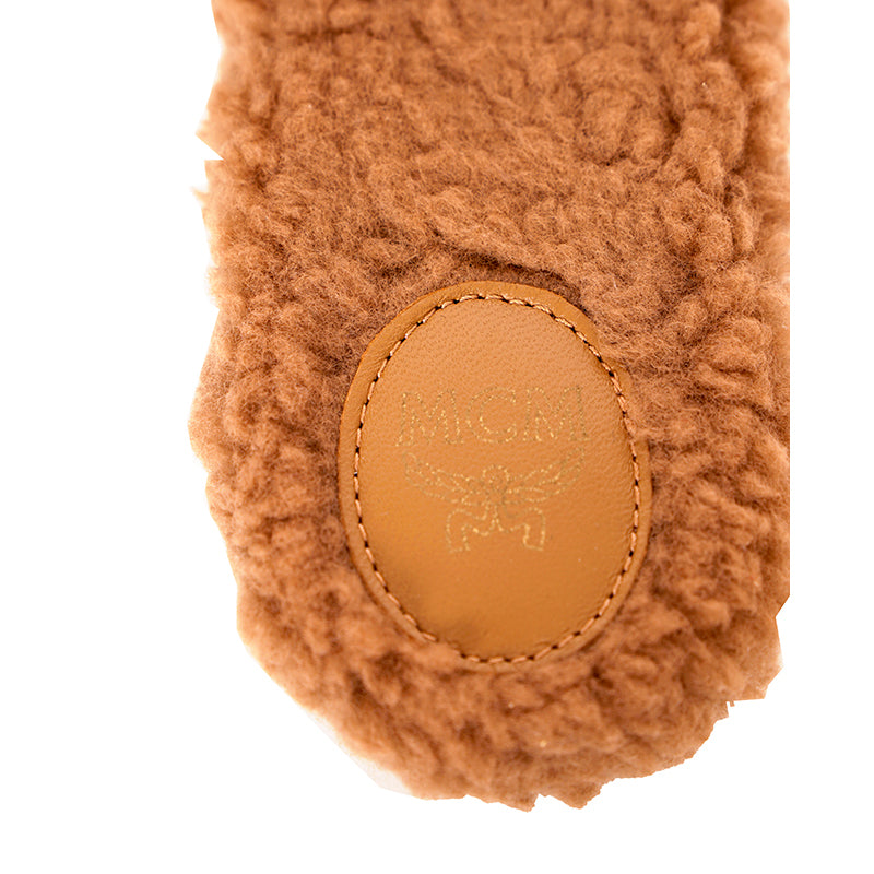 37 NEW $490 MCM Tan-Brown Italian Fx Fur TRAVIA MCM GOLD LOGO Flat Slide SANDALS