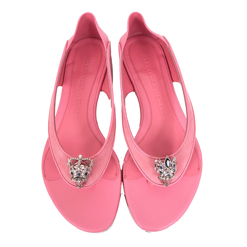 sz 37 NEW $795 ALEXANDER MCQUEEN Pink Suede KING & QUEEN SKULL Flats SANDALS NIB