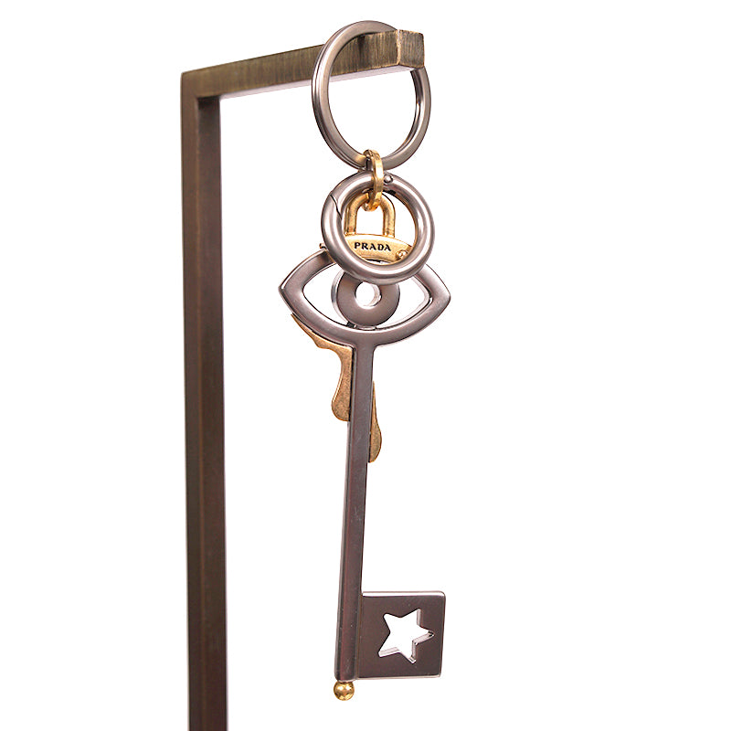 NEW $440 PRADA RUNWAY Silver Tone Metal EYE w/ TEARDROPS SKELETON KEY KEYRING