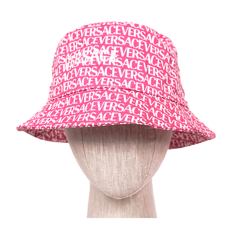 57/58 M NEW $475 VERSACE Pink Cotton ALLOVER LOGO Signature Print Unisex BUCKET HAT