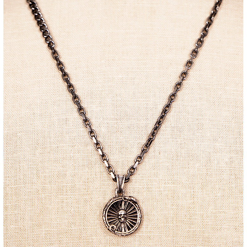 NEW $490 ALEXANDER MCQUEEN Silver Tone Brass SKULL SNAKE COIN CHARM NECKLACE NWT
