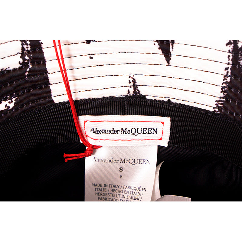 sz S NEW $460 ALEXANDER MCQUEEN Black & White PAINTED GRAFFITI LOGO Bucket HAT