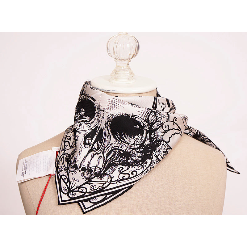NEW $330 ALEXANDER MCQUEEN White Black Silk MOTH BUTTERFLIES SKULL Bandana SCARF