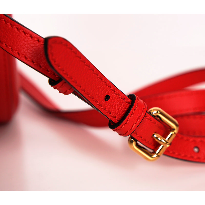 NEW $1295 VERSACE RUNWAY Red Grainy Leather LA MEDUSA HEAD LOGO Disco Round BAG