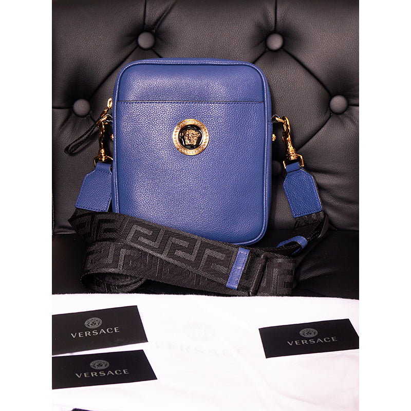 NEW $1,400 VERSACE Men Blue Leather GOLD MEDUSA LOGO Crossbody GRECA STRAP BAG