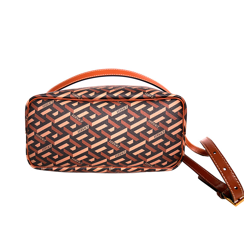 NEW $1275 VERSACE RUNWAY Caramel LA GRECA Drawstring Bucket LARGE CROSSBODY BAG