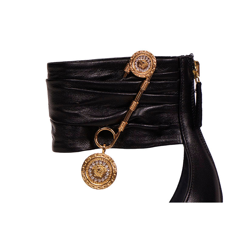 sz 38.5 NEW $1,275 VERSACE Black Leather LOGO SAFETY PIN Stiletto 108 SANDALS HEELS