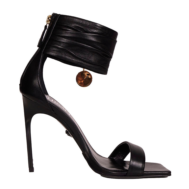 sz 38.5 NEW $1,275 VERSACE Black Leather LOGO SAFETY PIN Stiletto 108 SANDALS HEELS