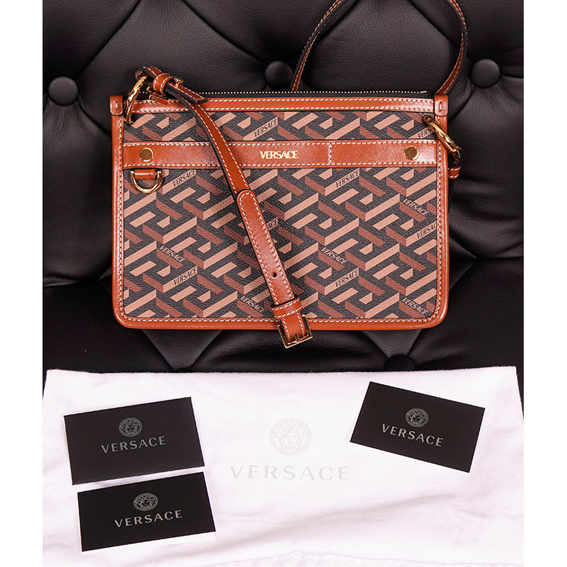NEW $1,190 VERSACE RUNWAY Caramel LA GRECA Signature Small Pouch CROSSBODY BAG