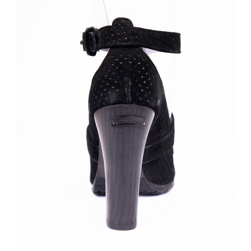 36 NEW $695 BURBERRY Black Perforated Suede T-STRAP HIGH CHUNKY HEELS SANDALS 6