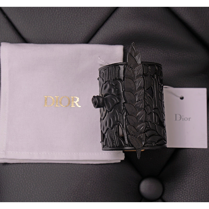 NEW $1,050 CHRISTIAN DIOR RUNWAY Double Buckle Black LEATHER CUFF BRACELET NWT