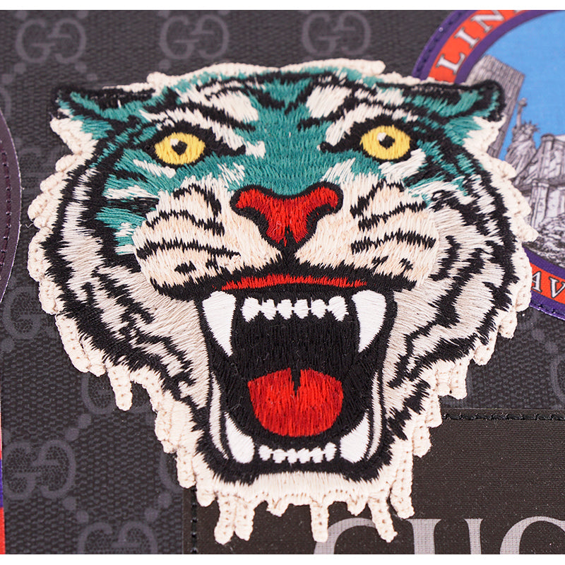 NEW $1,225 GUCCI Black NIGHT COURRIER Supreme Canvas Logo Clutch Wristlet BAG