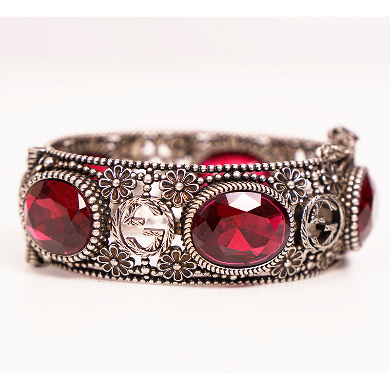 NEW $1620 GUCCI Sterling Silver GG LOGO TIGER HEAD PIN Red Crystal BRACELET NIB