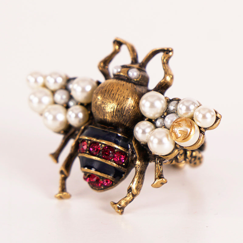 sz M (7/8) NEW $580 GUCCI Aged Gold Tone BEE Motif GLASS PEARL Covered Wing RING