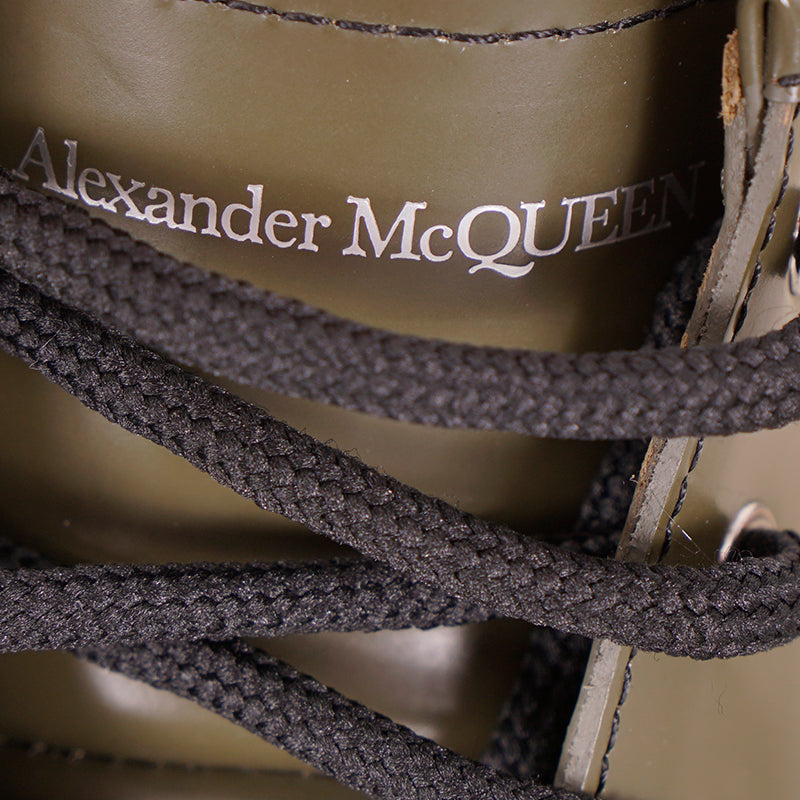 38.5 NEW $990 ALEXANDER MCQUEEN Woman's Olive Green Lace Up Leather Runway Boots