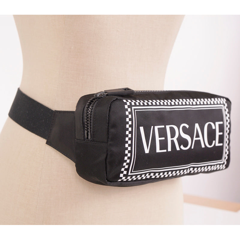 NEW $920 VERSACE Men's/Woman's Runway 90's Vintage LOGO Printed Nylon WAIST BAG