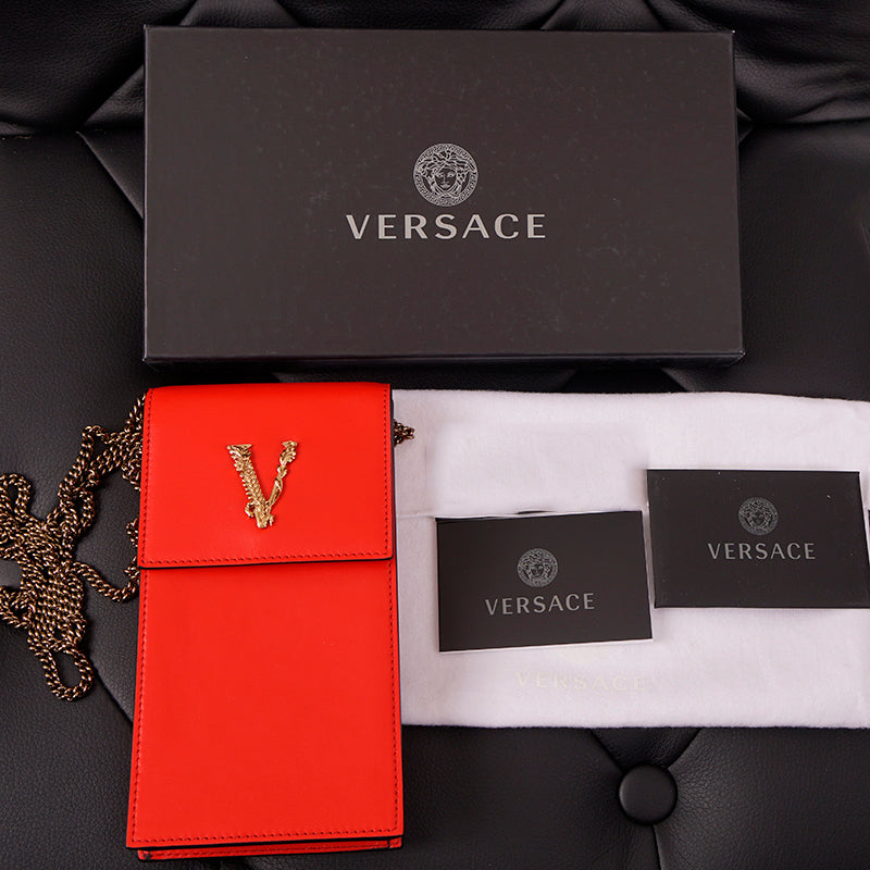 NEW $825 VERSACE RUNWAY Red Leather Barocco V VIRTUS LOGO Crossbody Phone BAG