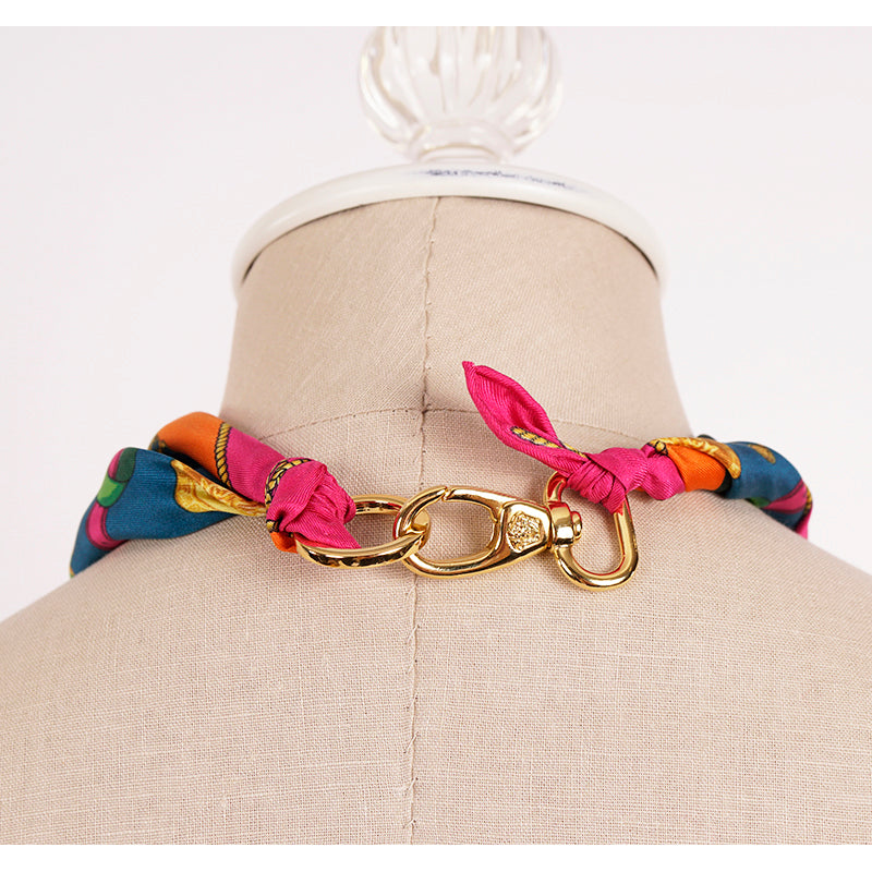 NEW $495 Versace Multicolored BAROCCO Western Print SCARF with Gold Logo Clasp