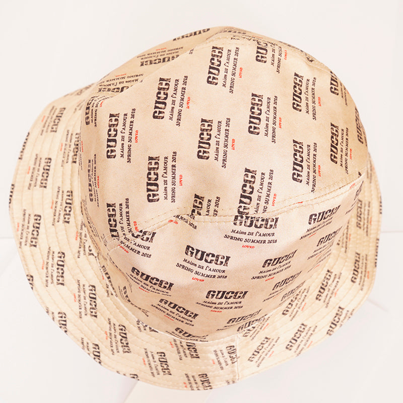 NEW $690 GUCCI Woman's Tan Silk Satin All Over Gucci Print Logo Fedora Spring Hat