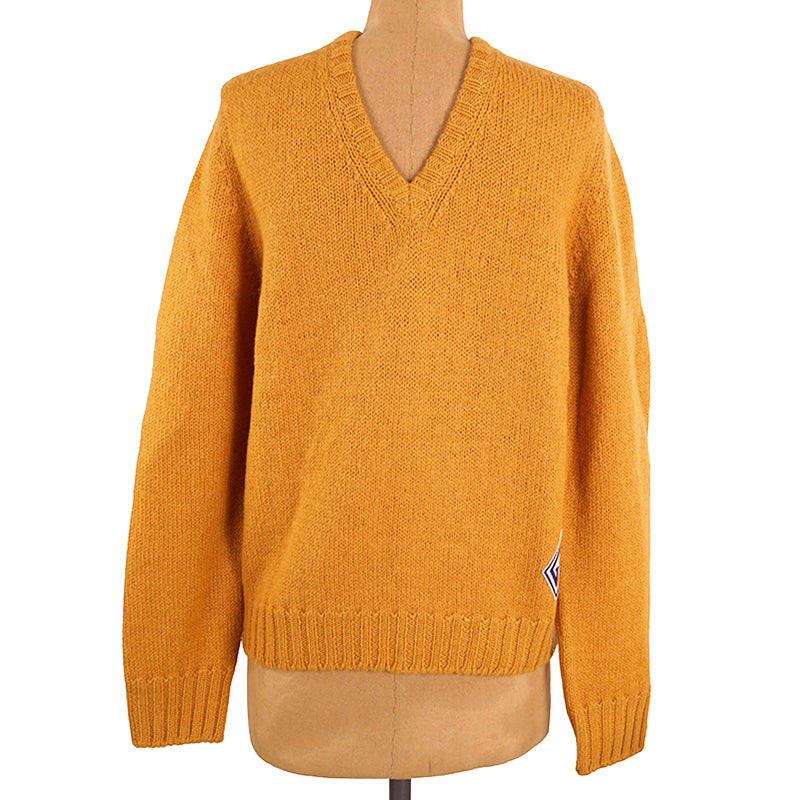 M NEW $980 GUCCI Men Mustard Yellow Wool Knit GAME GG LOGO PATCH V Neck SWEATER