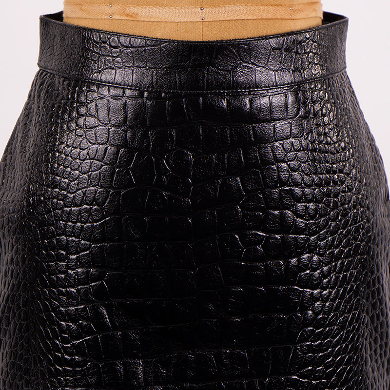 38 NEW $2,800 GUCCI Runway Black LEATHER Crocodile Embossed Short PENCIL SKIRT