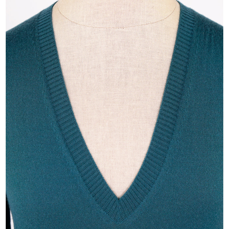 S NEW $895 GUCCI Teal 100% CASHMERE V-Neck GG LOGO COZY KNIT SWEATER TOP Vintage