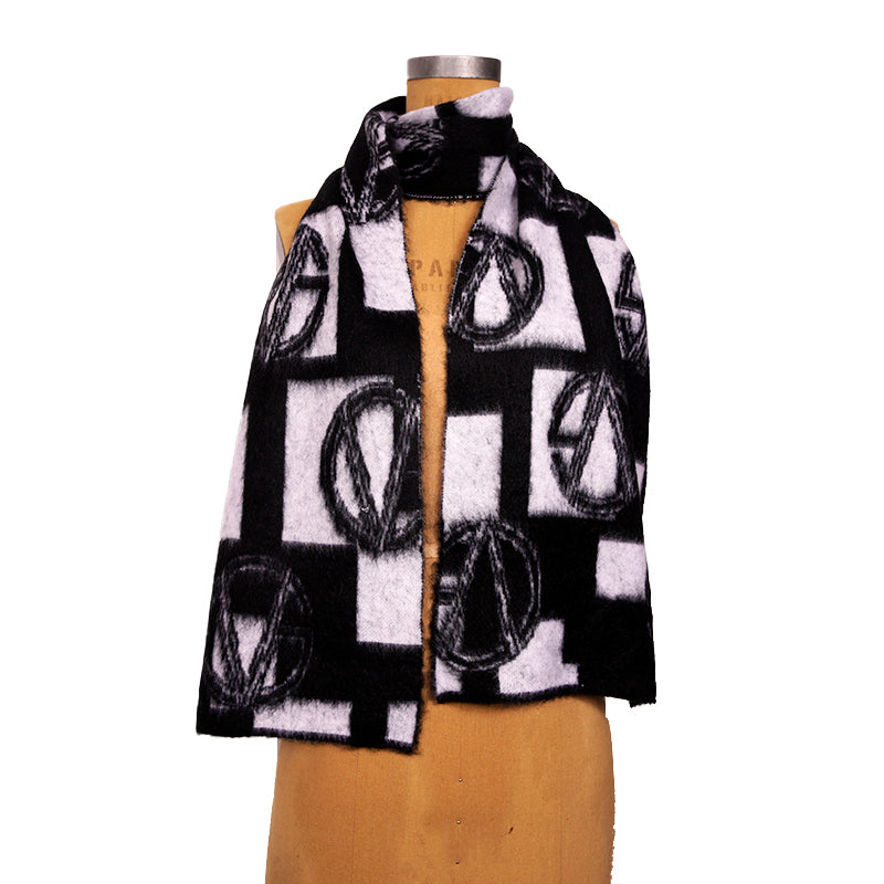 NEW $695 VERSACE RUNWAY Black & White Geometric Wool Mohair Blend GV LOGO SCARF