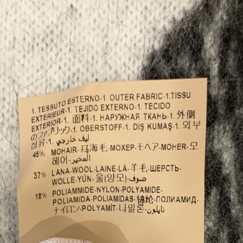 NEW $695 VERSACE RUNWAY Black & White Geometric Wool Mohair Blend GV LOGO SCARF