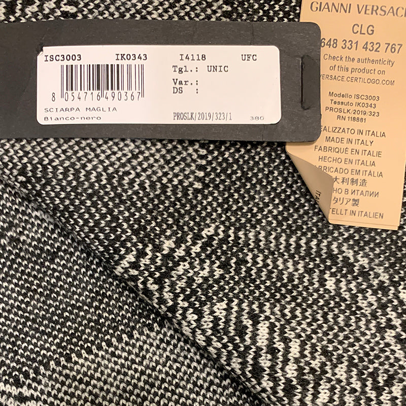NEW $695 VERSACE RUNWAY Black & White Geometric Wool Mohair Blend GV LOGO SCARF