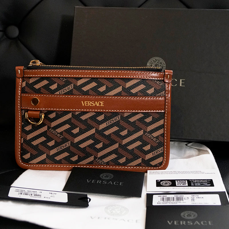 NEW $595 VERSACE Caramel LA GRECA Signature Small Pouch MODULAR CLUTCH Zip BAG