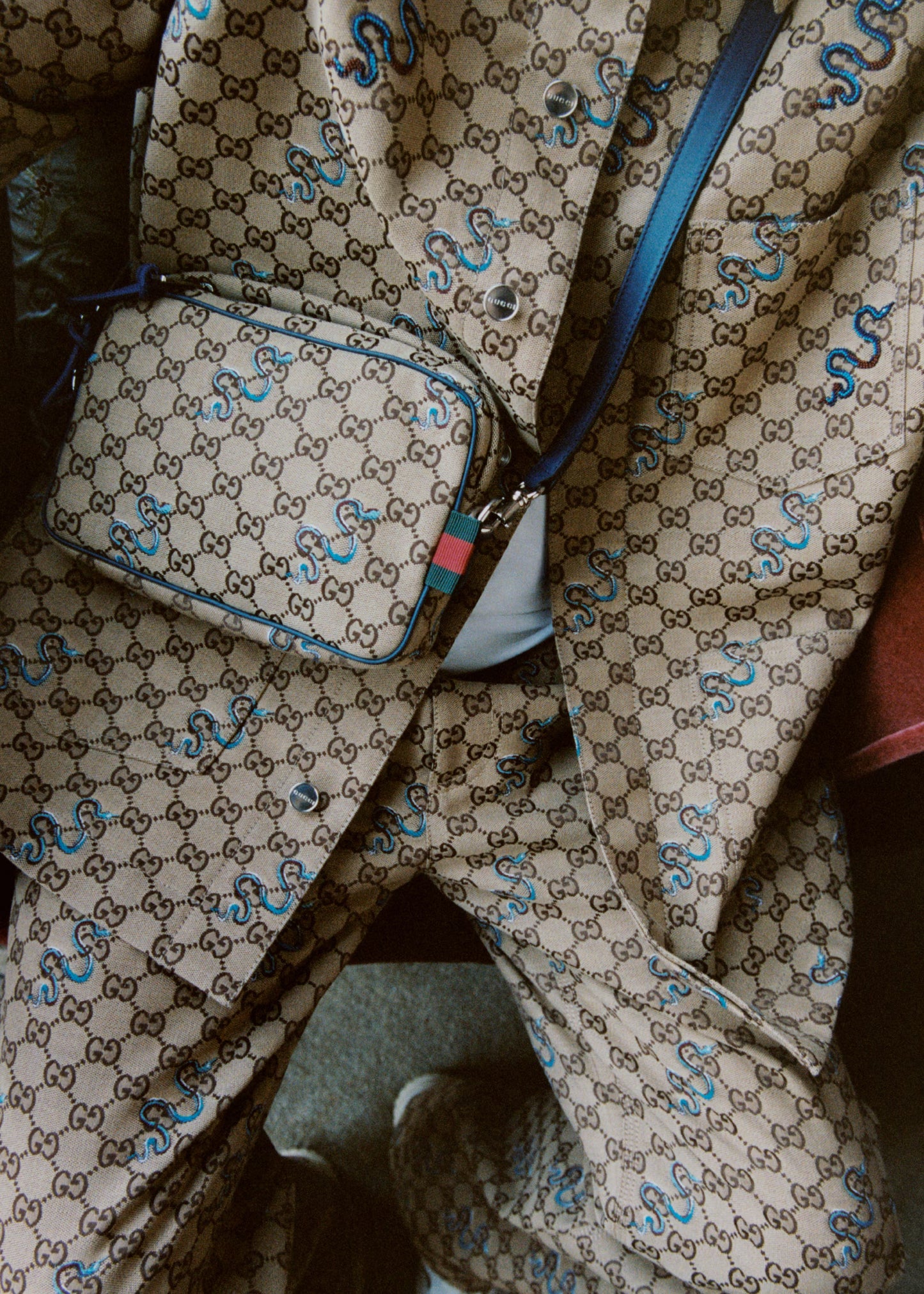 NEW $1890 GUCCI Canvas LUNAR SNAKE BLUE Embroidered GG LOGO Crossbody Camera BAG