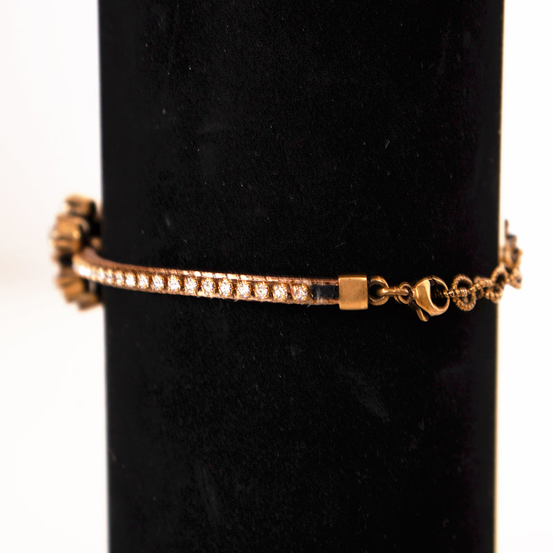 NEW $570 GUCCI Women's MARMONT GG LOGO Crystal & Brass Flower Leather BRACELET
