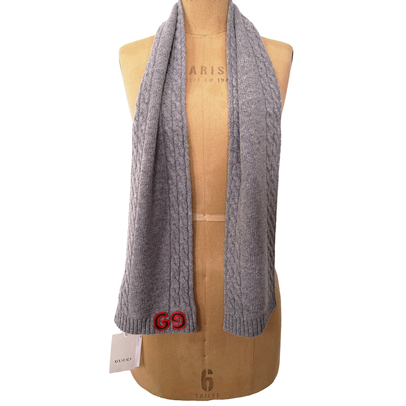 NEW $395 GUCCI Gray Heather 100% Wool CABLE KNIT RED GG LOGO 55" Long SCARF NWT