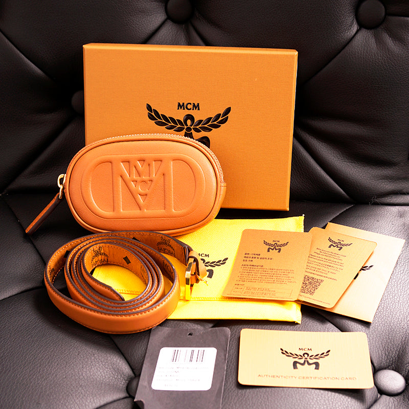 NEW $530 MCM Cognac Brown Nappa Leather Mode Travia LOGO POUCH BAG & BELT NIB XL