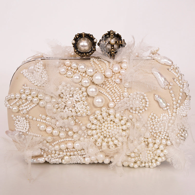 RETIRED $4,990 ALEXANDER MCQUEEN Ivory Leather Pearl KING QUEEN SKULL Clutch BAG