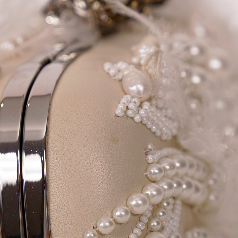 RETIRED $4,990 ALEXANDER MCQUEEN Ivory Leather Pearl KING QUEEN SKULL Clutch BAG