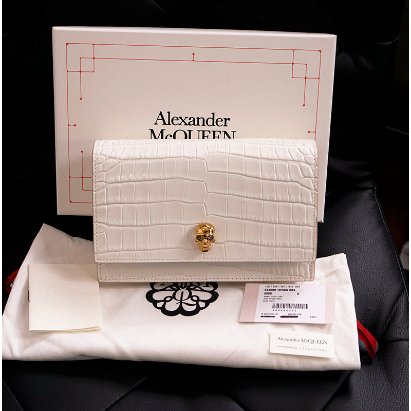 NEW $990 ALEXANDER MCQUEEN Ivory White CROC EMBOSSED Leather SKULL Chain BAG