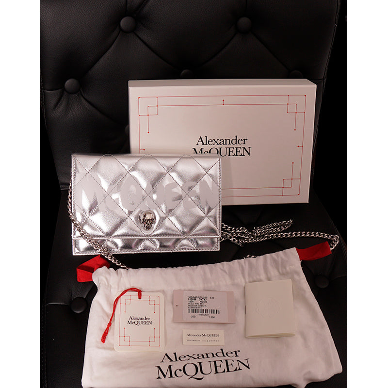 NEW $1290 ALEXANDER MCQUEEN Silver GRAFFITI Quilted Leather SKULL Crossbody BAG