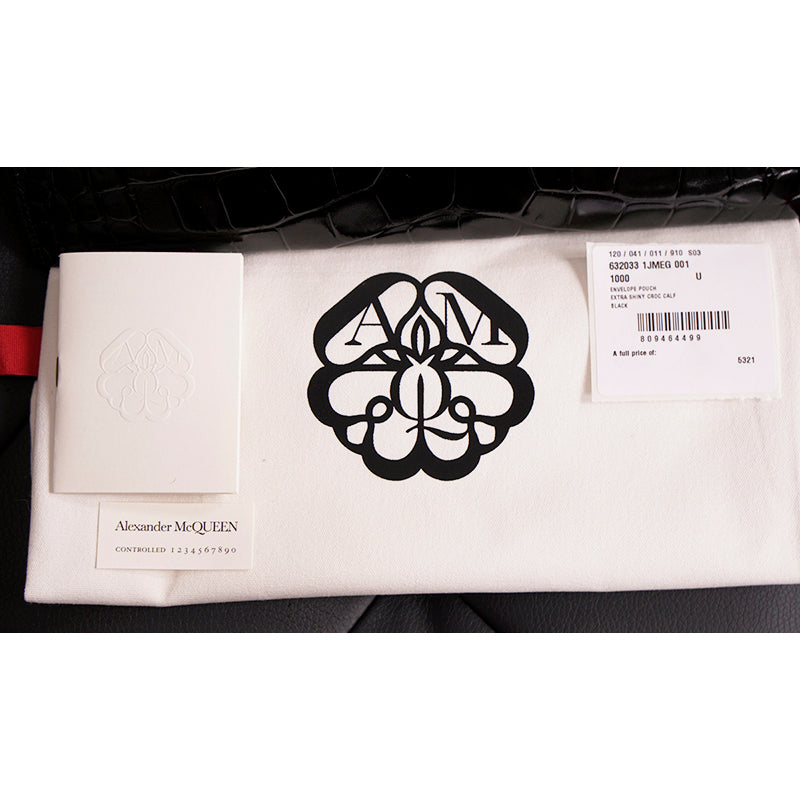NEW ALEXANDER MCQUEEN Black Croc-Embossed Leather GOLD SKULL Envelope Clutch BAG