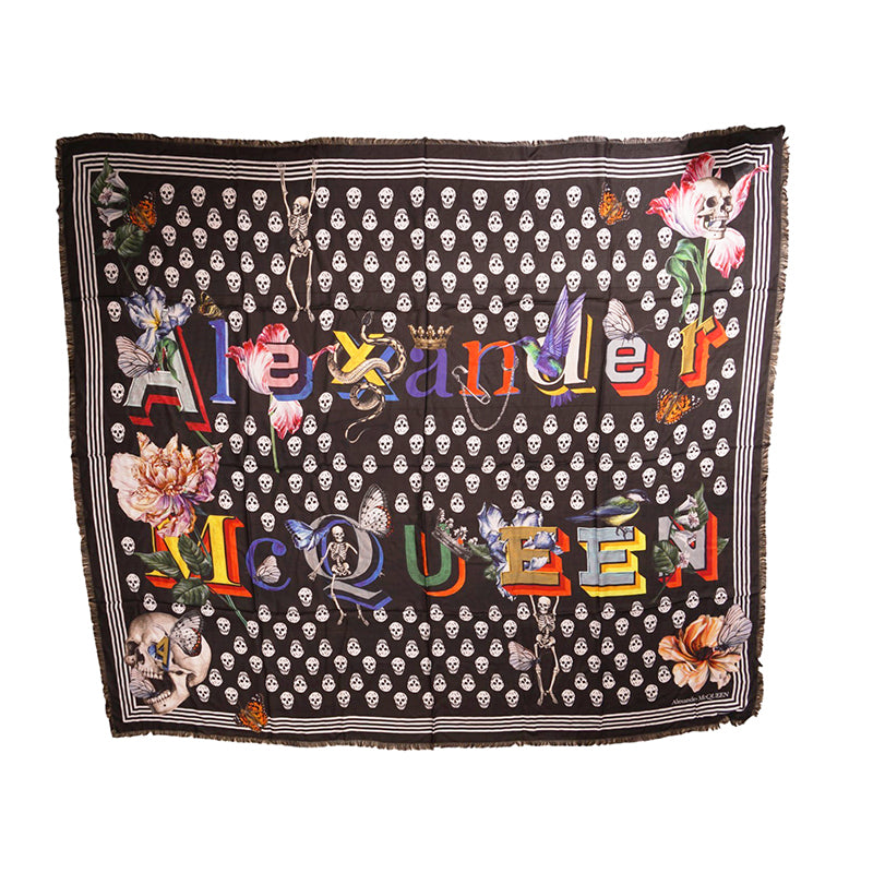 NEW $590 ALEXANDER MCQUEEN Black White BIKER SKULL FUN FONTS 100% Model SCARF