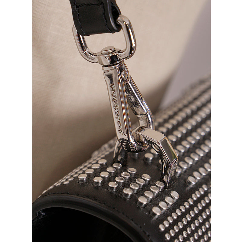 NEW $2,690 ALEXANDER MCQUEEN Black SKULL KNUCKLE Studded Leather Cross-body BAG