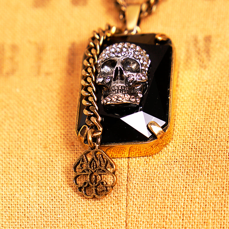 NEW $590 ALEXANDER MCQUEEN Gold Tone Brass SKULL LOGO SKULL CRYSTAL NECKLACE NIB