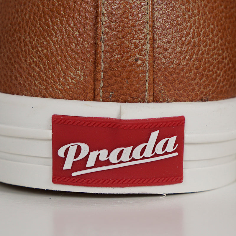 UK 9.5 US 10.5 NEW $1170 PRADA Mens Cognac AGED-EFFECT LEATHER Red LOGO SNEAKERS