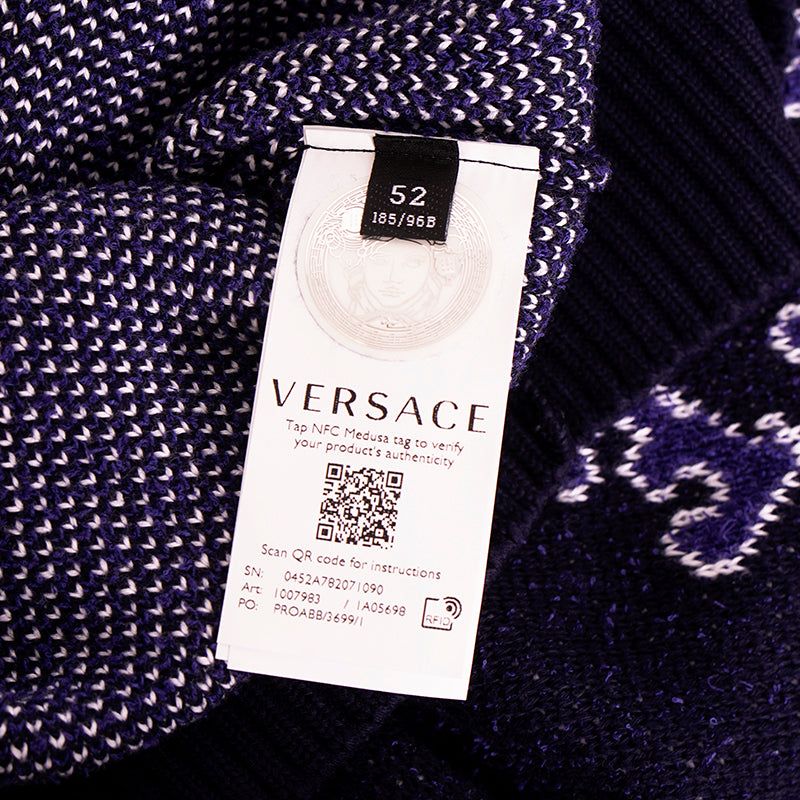 52 NEW $1,050 VERSACE Men's Navy Blue VARSITY V LOGO Fine Knit Cotton SWEATER