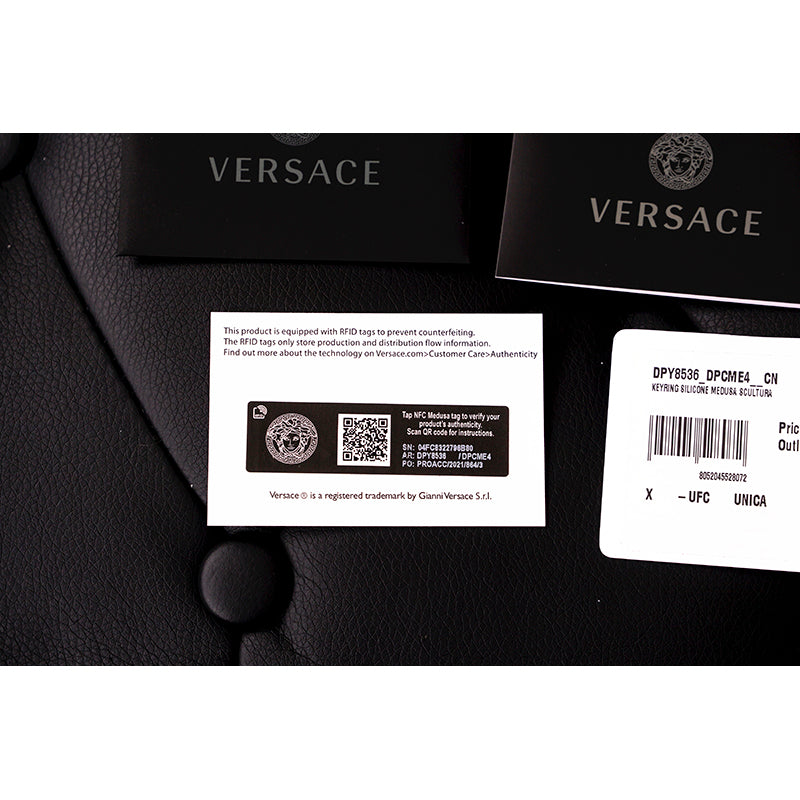 NEW $125 VERSACE RUNWAY Red Rubber LA MEDUSA LOGO KEY CHAIN Tresor De La Mer NIB