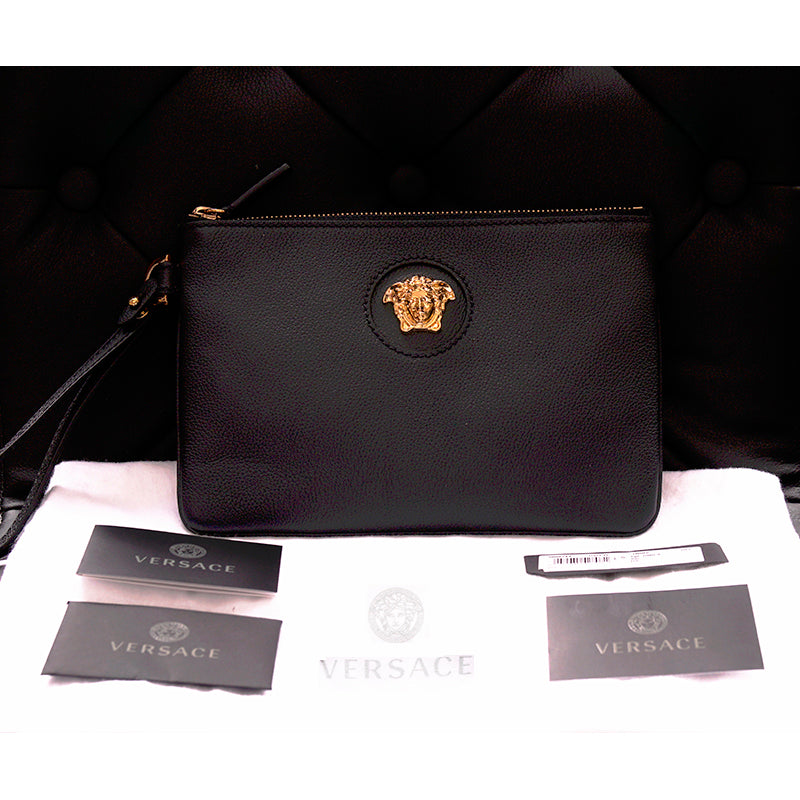 NEW $850 VERACE Black Grainy Leather GOLD LA MEDUSA LOGO Pouch Wristlet BAG NWT