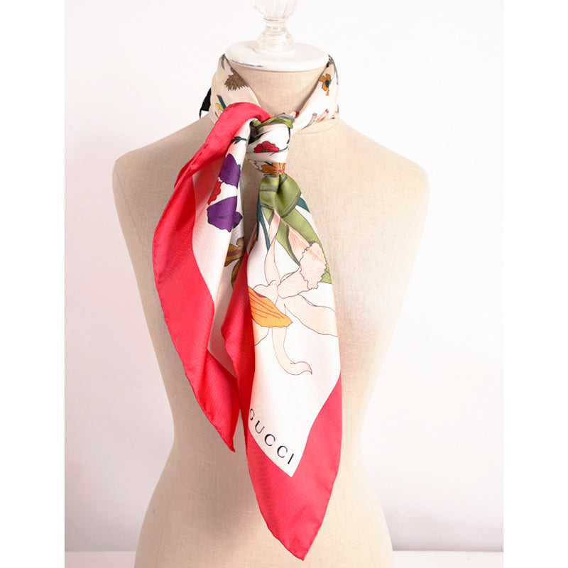 NEW $495 GUCCI Ivory GOTHIC FLORA Multi-Color Floral Print Silk Twill 90cm SCARF