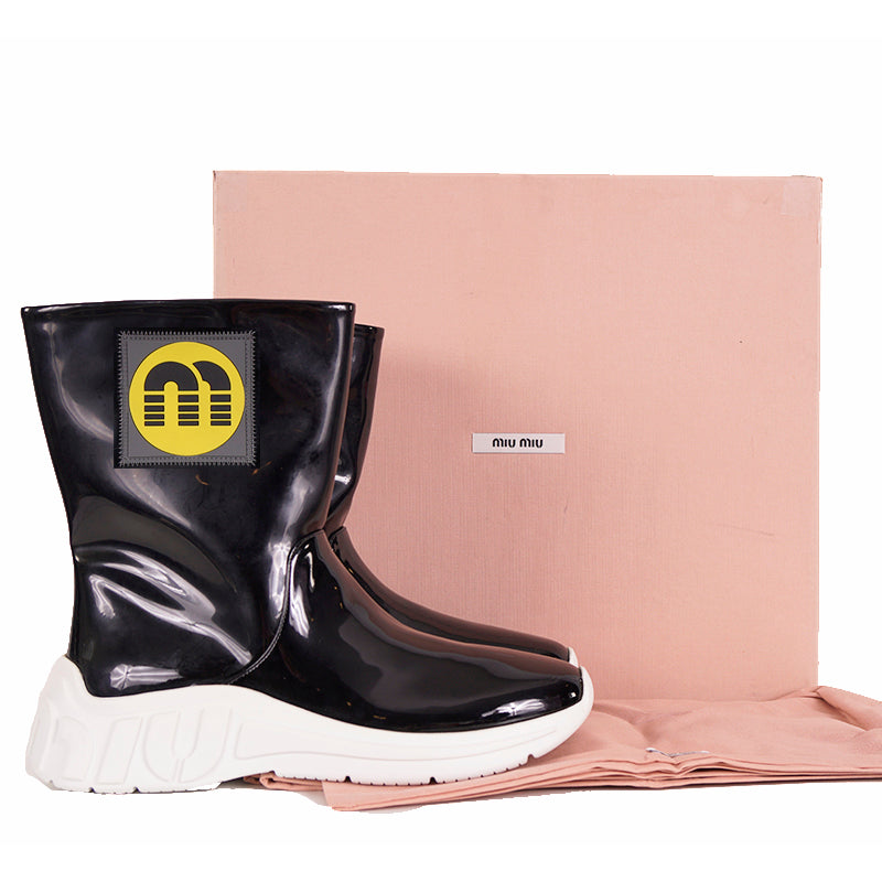 sz 37 NEW $650 MIU MIU Black Faux Patent Leather RETRO M LOGO Pull On Rain BOOTS