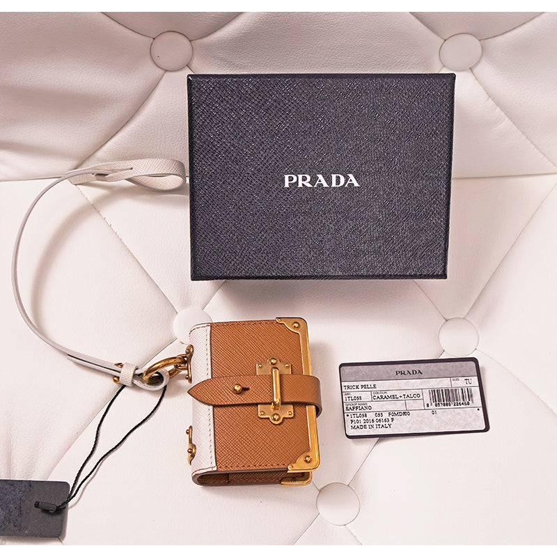 NEW $725 PRADA Tan Saffiano Leather CAHIER NOTEBOOK JOURNAL Keyring Trick CHARM