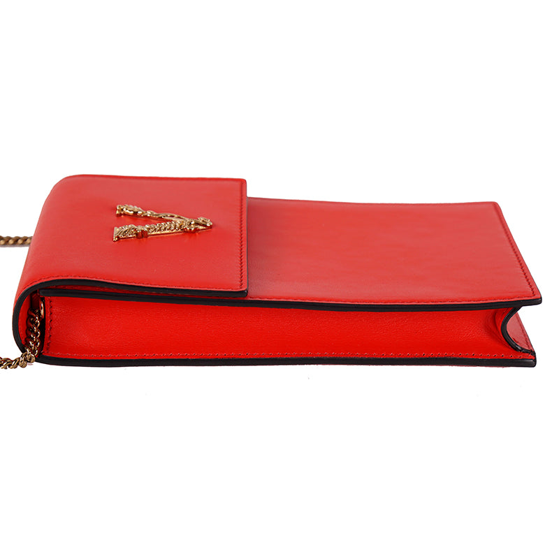 NEW $825 VERSACE RUNWAY Red Leather Barocco V VIRTUS LOGO Crossbody Phone BAG